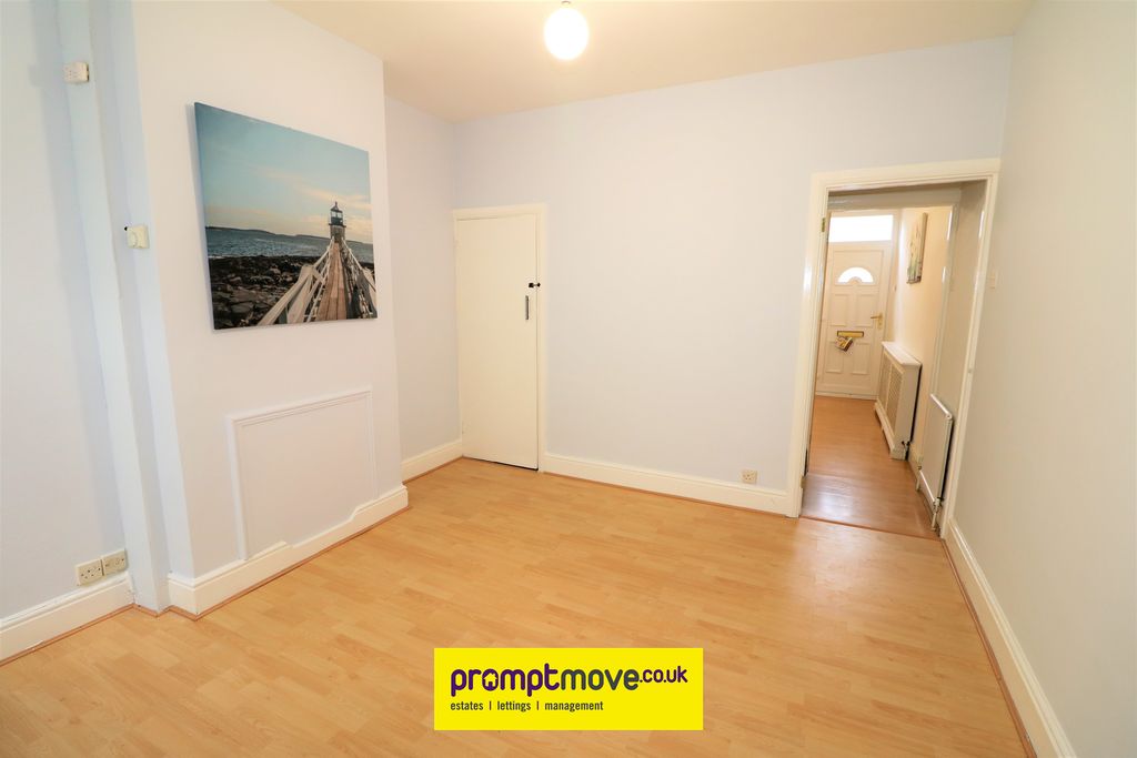 Property photo 3 of 8 Na