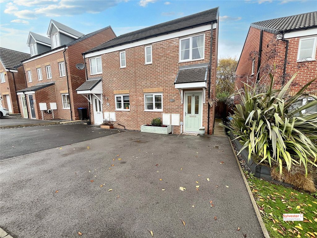 Property photo 2 of 19 Picture No. 16