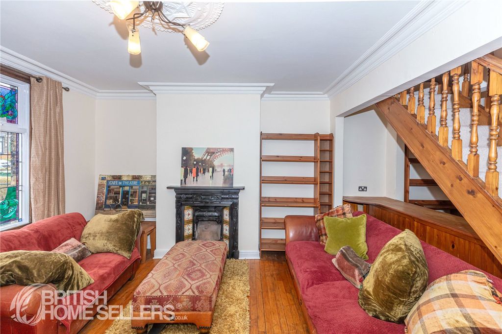 Property photo 3 of 26 Picture No. 30