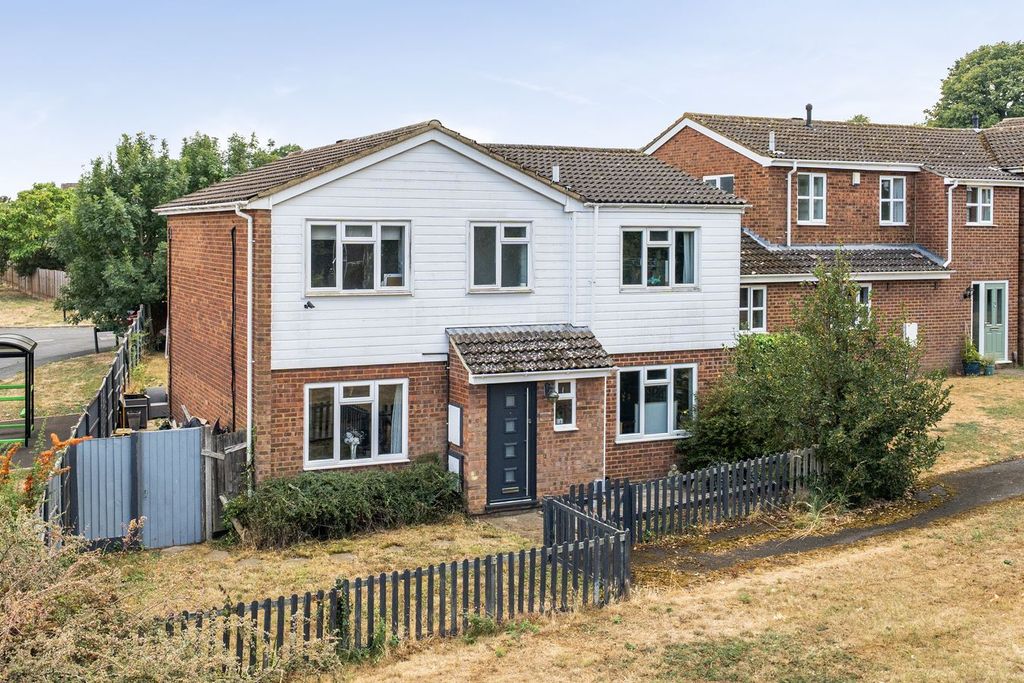 Property photo 1 of 18