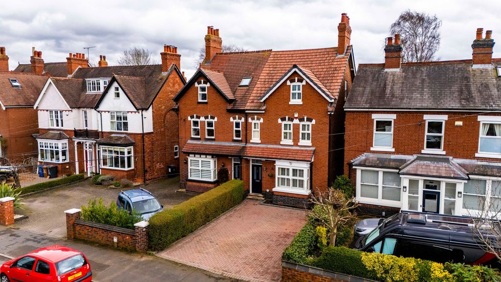 Property photo 1 of 36