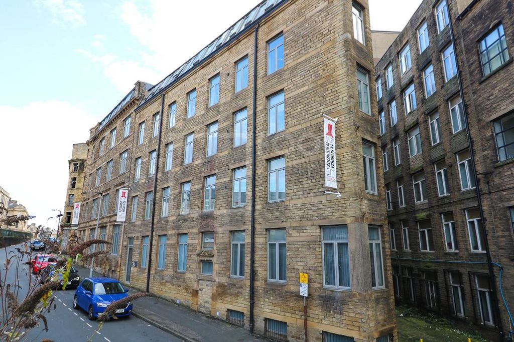 Property photo 2 of 13
