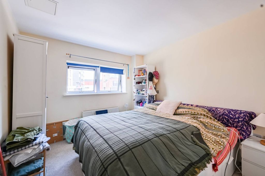 Property photo 3 of 11