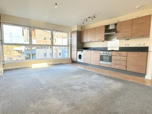 Property photo 3 of 8