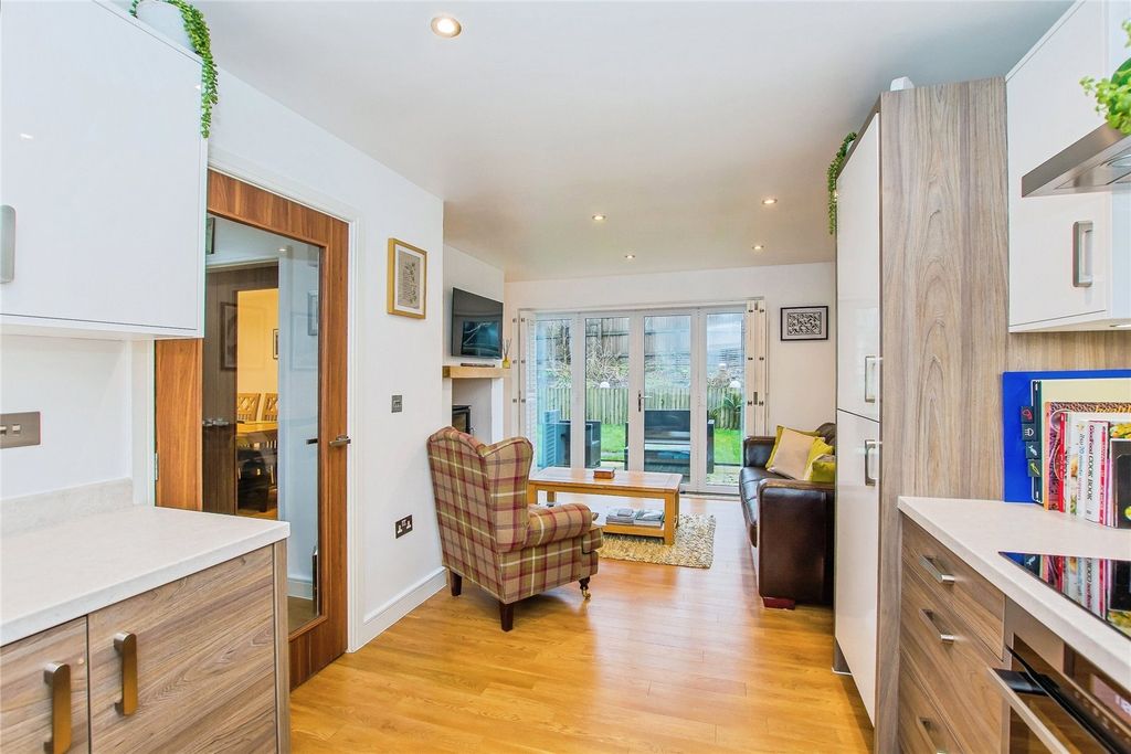 Property photo 2 of 14 Picture No. 38