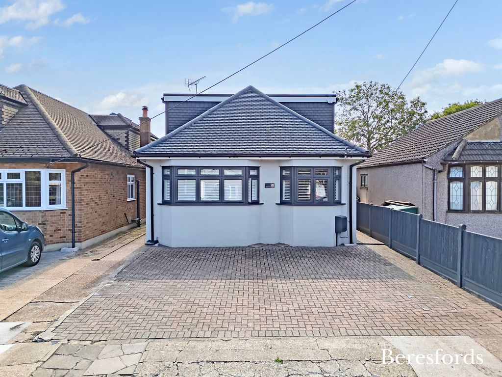 Property photo 1 of 37 Picture No. 03