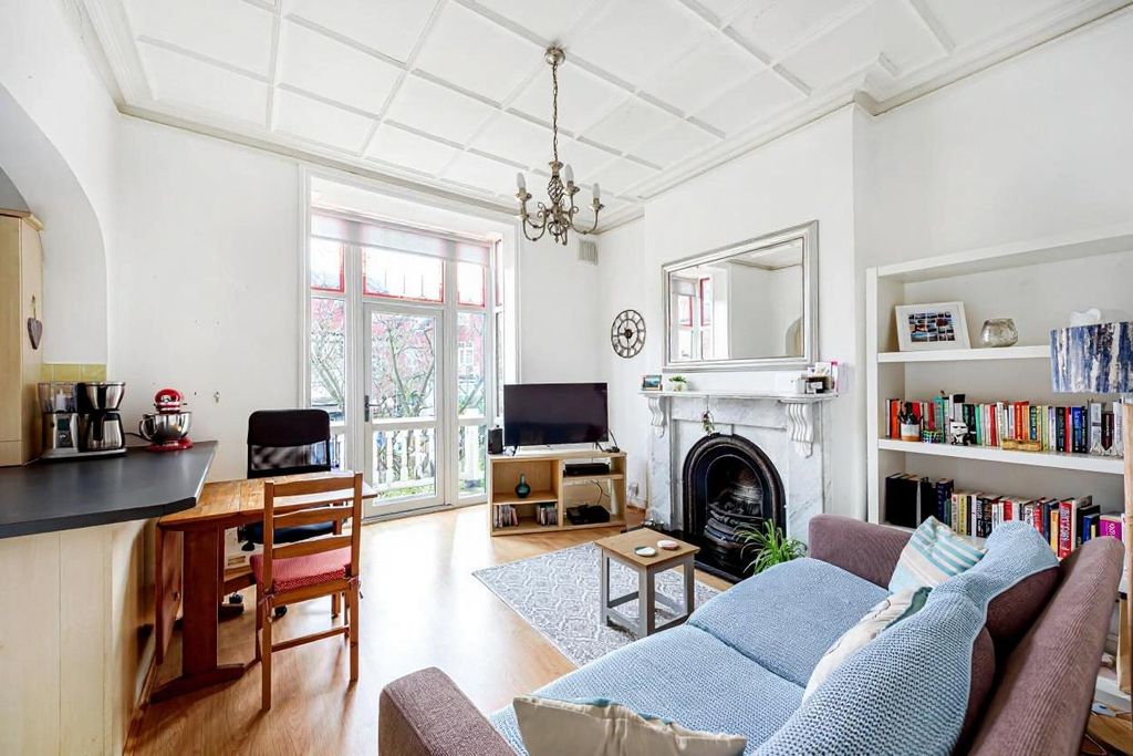 Property photo 1 of 10 19537816 1.Jpg