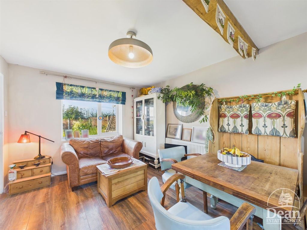 Property photo 3 of 20