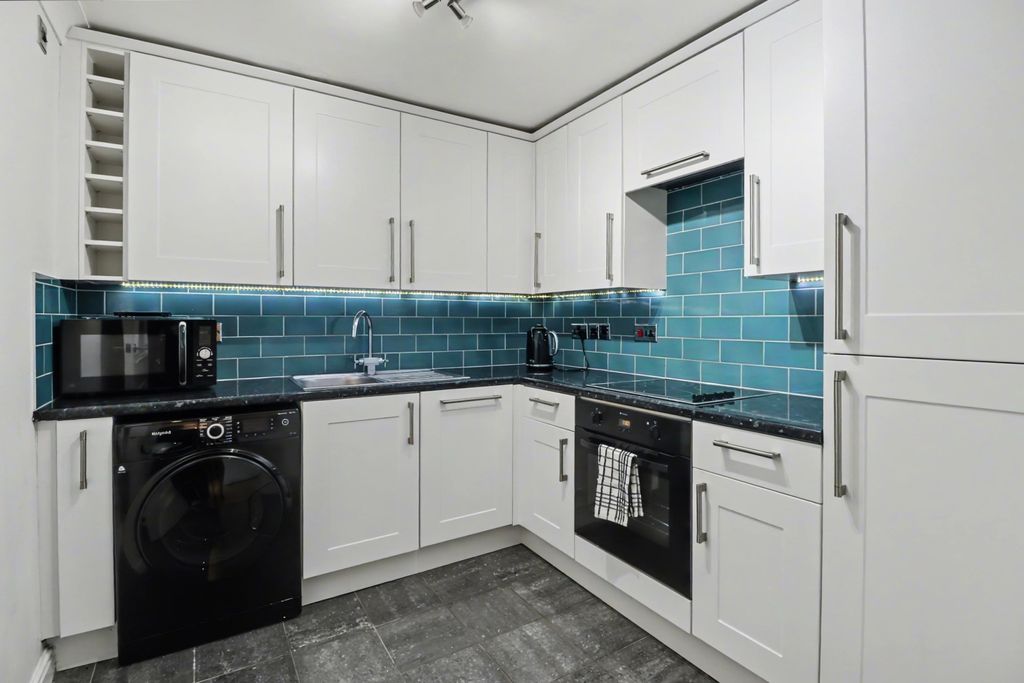 Property photo 3 of 17 Img_9266