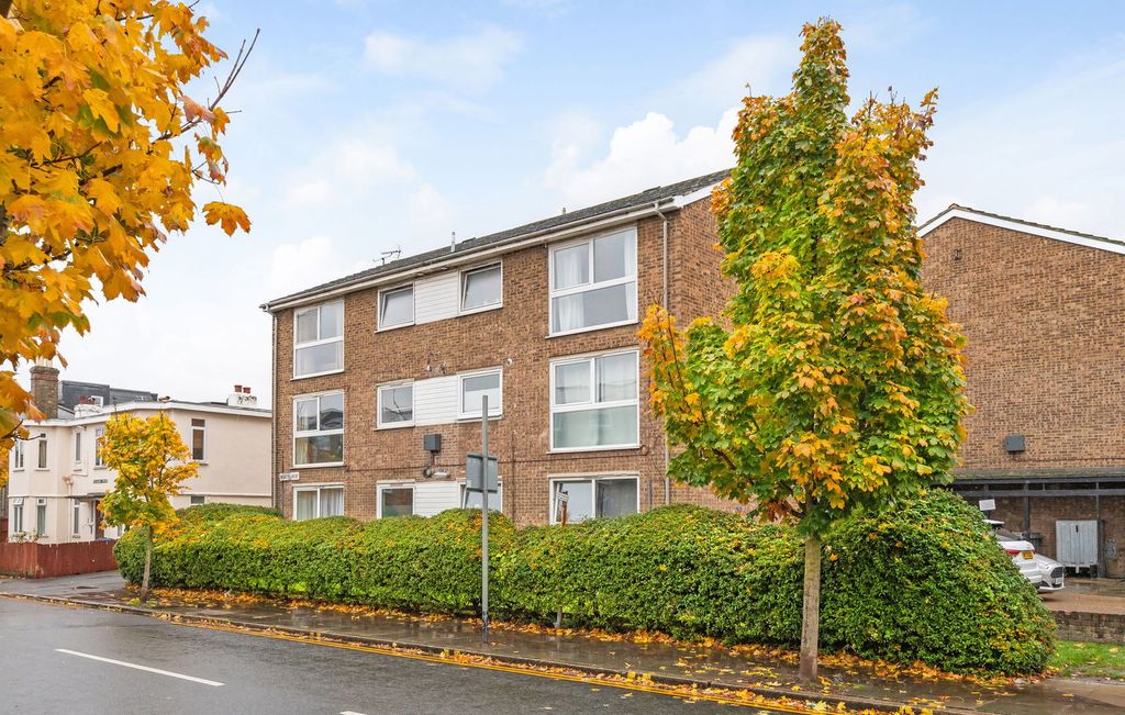 Property photo 2 of 14