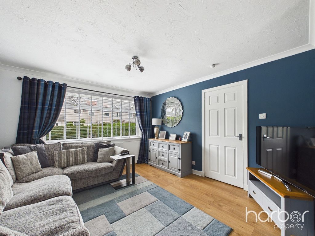 Property photo 2 of 19 5435683