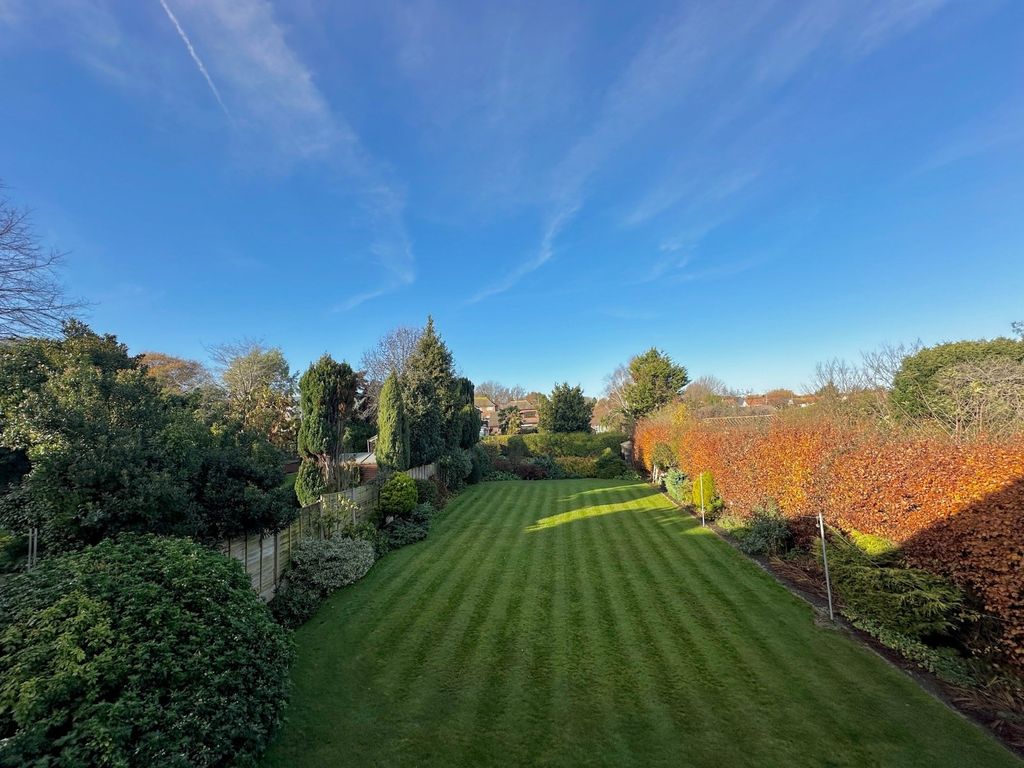 Property photo 3 of 18 Picture No. 21