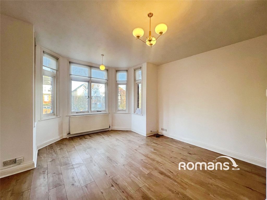 Property photo 2 of 8 Picture No. 22