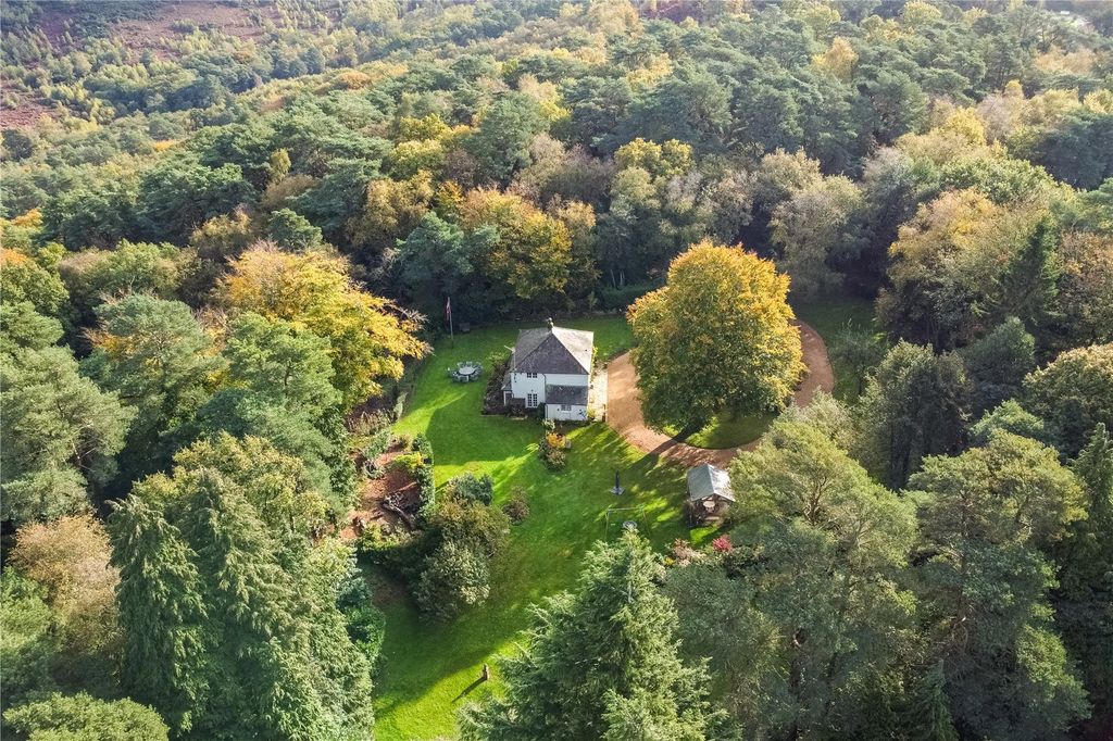 Property photo 2 of 29 Picture No. 27