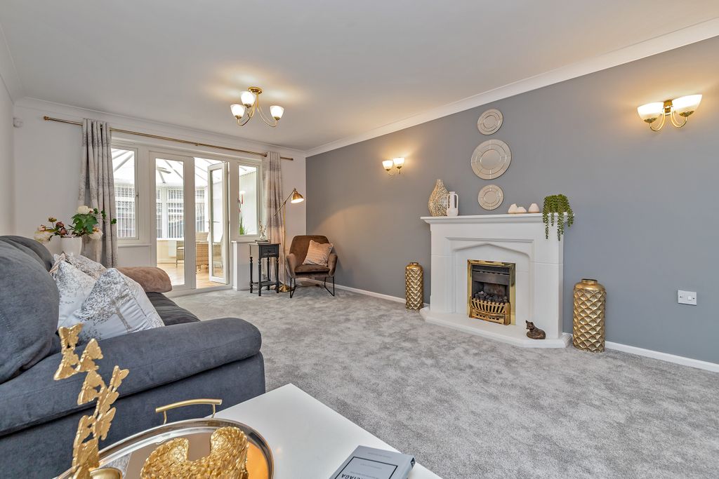 Property photo 2 of 33 43Bruneldrive-37