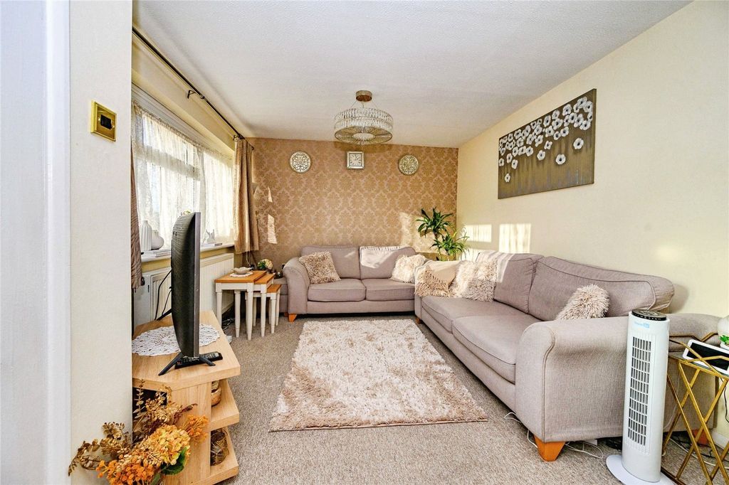 Property photo 2 of 13 Picture No. 15