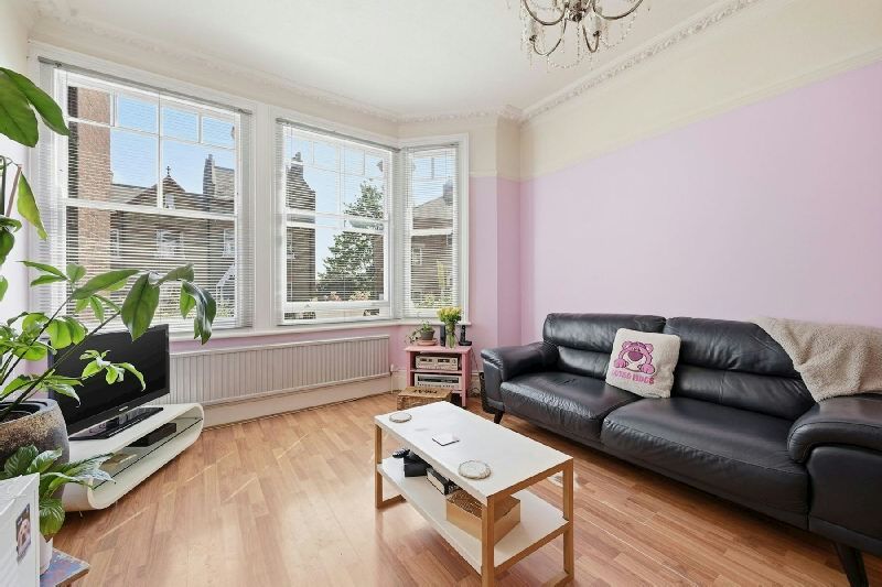 Property photo 3 of 9 Reception