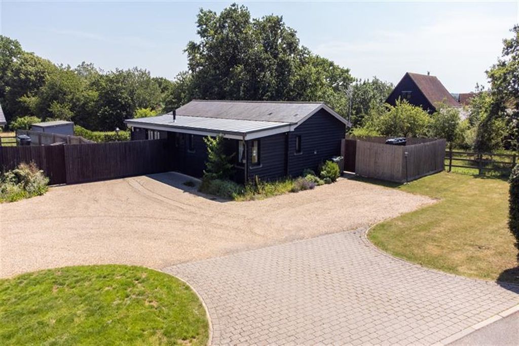 Property photo 1 of 17 (Main)