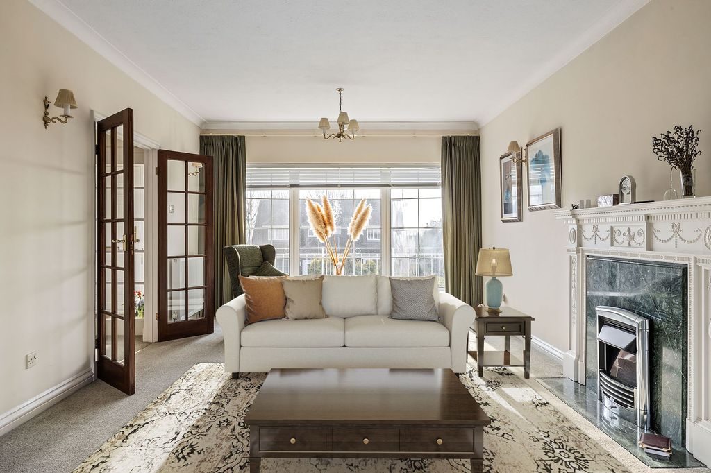 Property photo 3 of 18