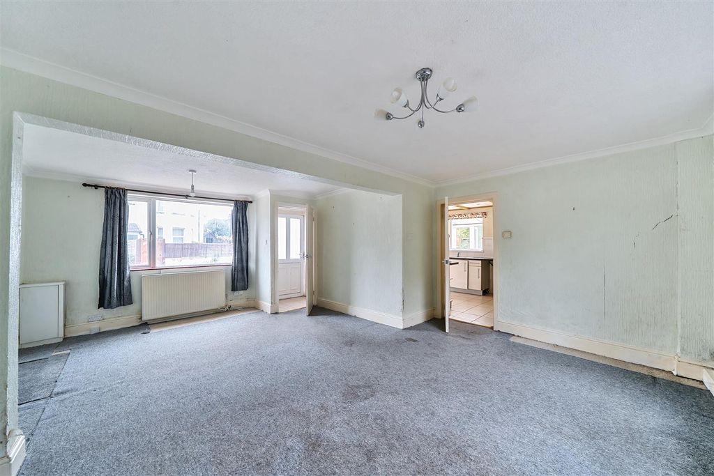 Property photo 3 of 18 1315179-6-685Bd23Ca6F22.Jpg