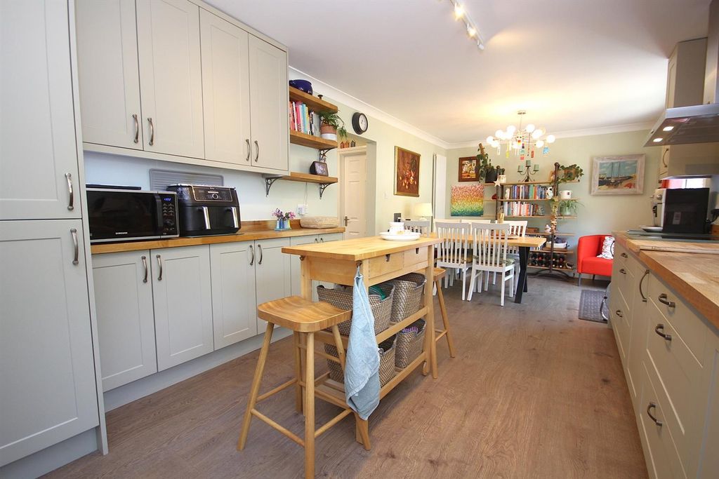 Property photo 3 of 21 Img_1771.Jpg