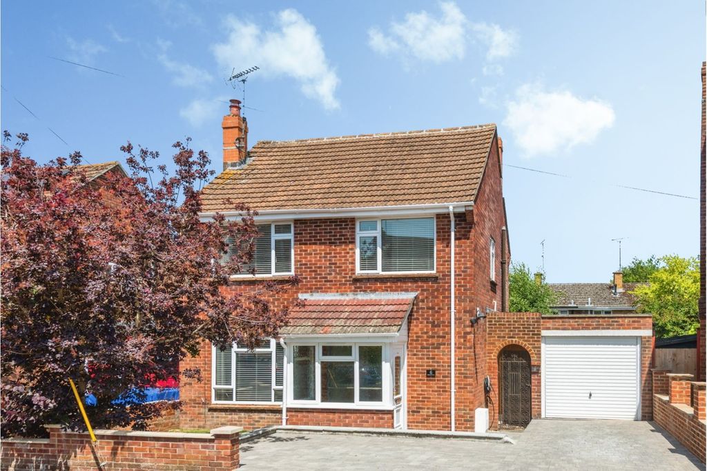 Property photo 1 of 19