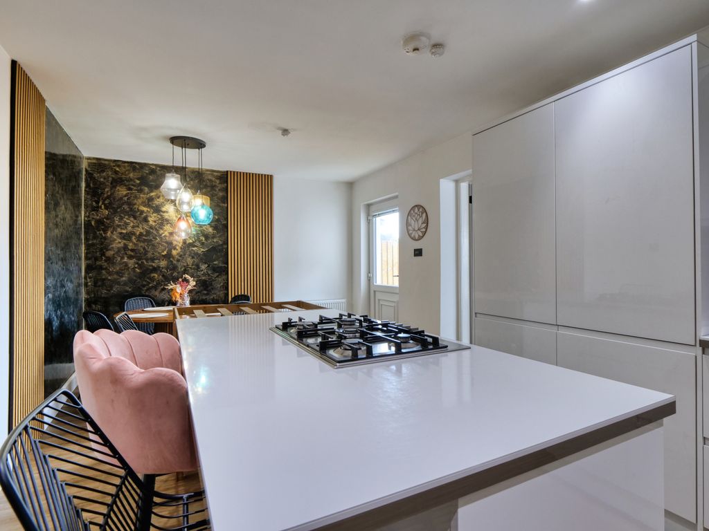 Property photo 2 of 21 Kitchen/Diner