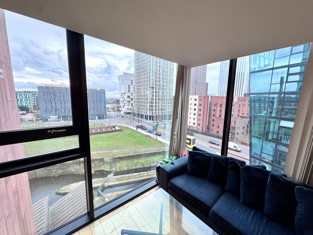 Property photo 3 of 18