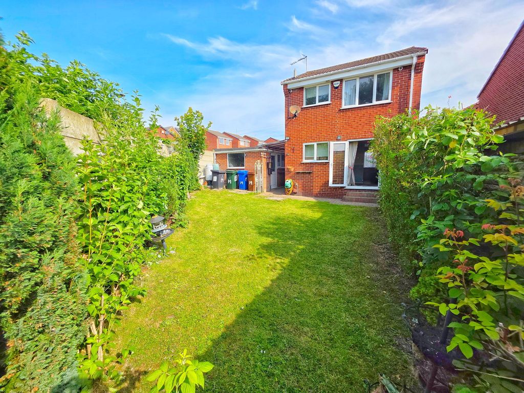 Property photo 2 of 16