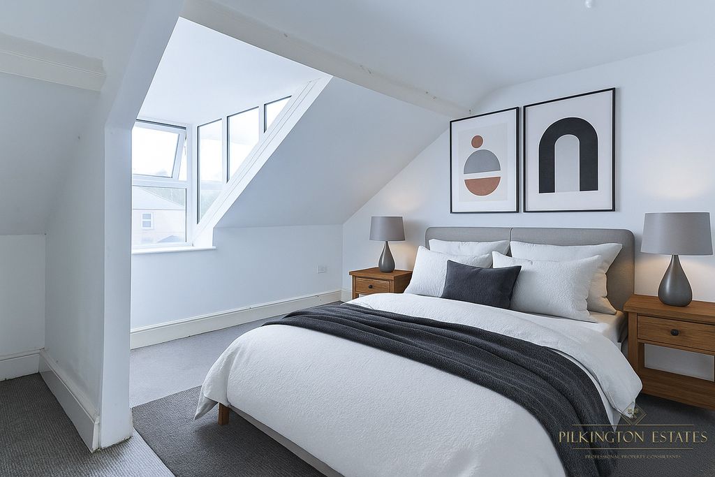Property photo 3 of 11 4665056