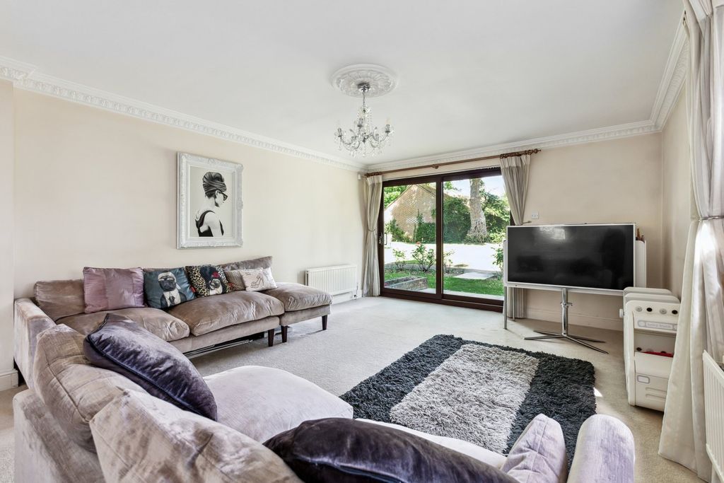 Property photo 2 of 13