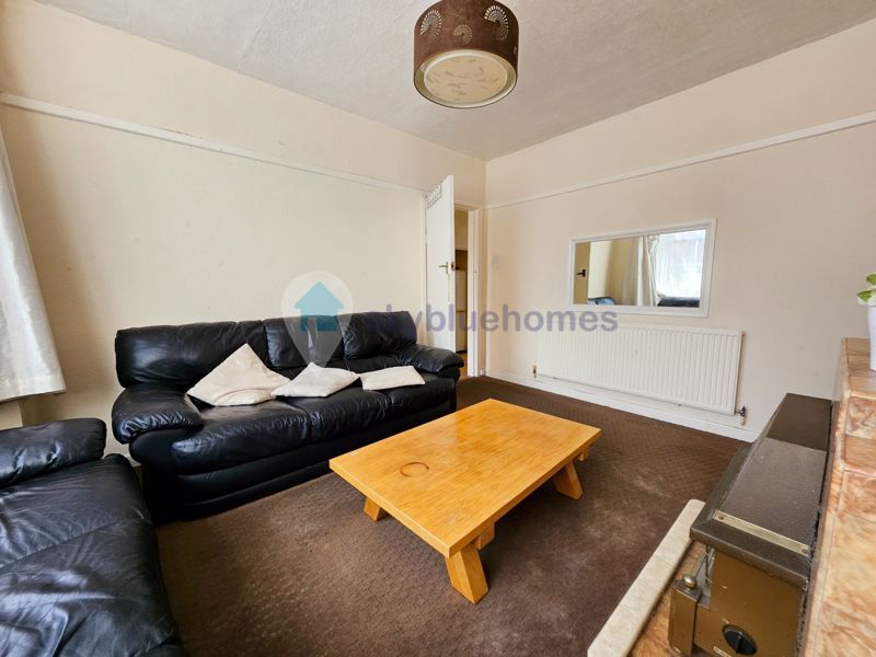 Property photo 1 of 11 Photo 11