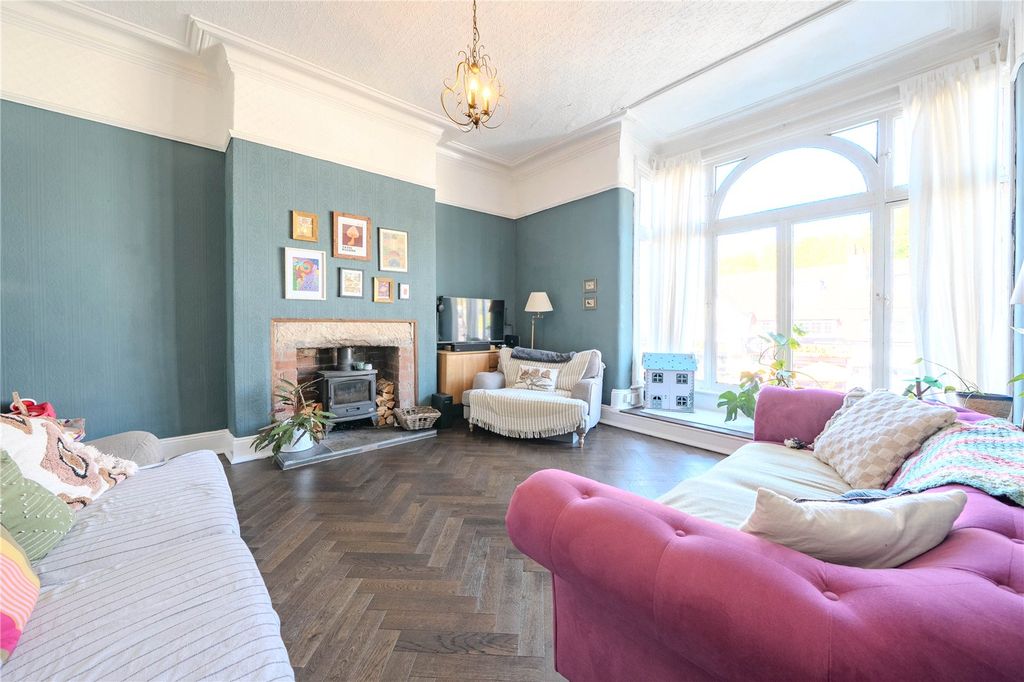 Property photo 2 of 12 Picture No. 04