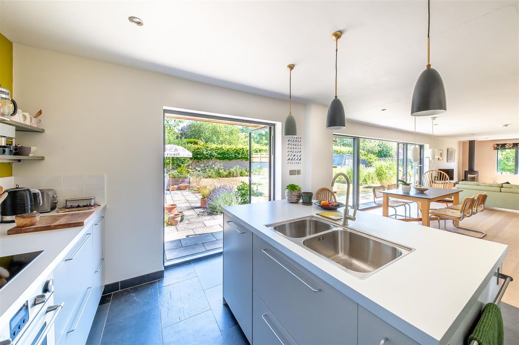 Property photo 2 of 15 Dsc_0102.Jpg