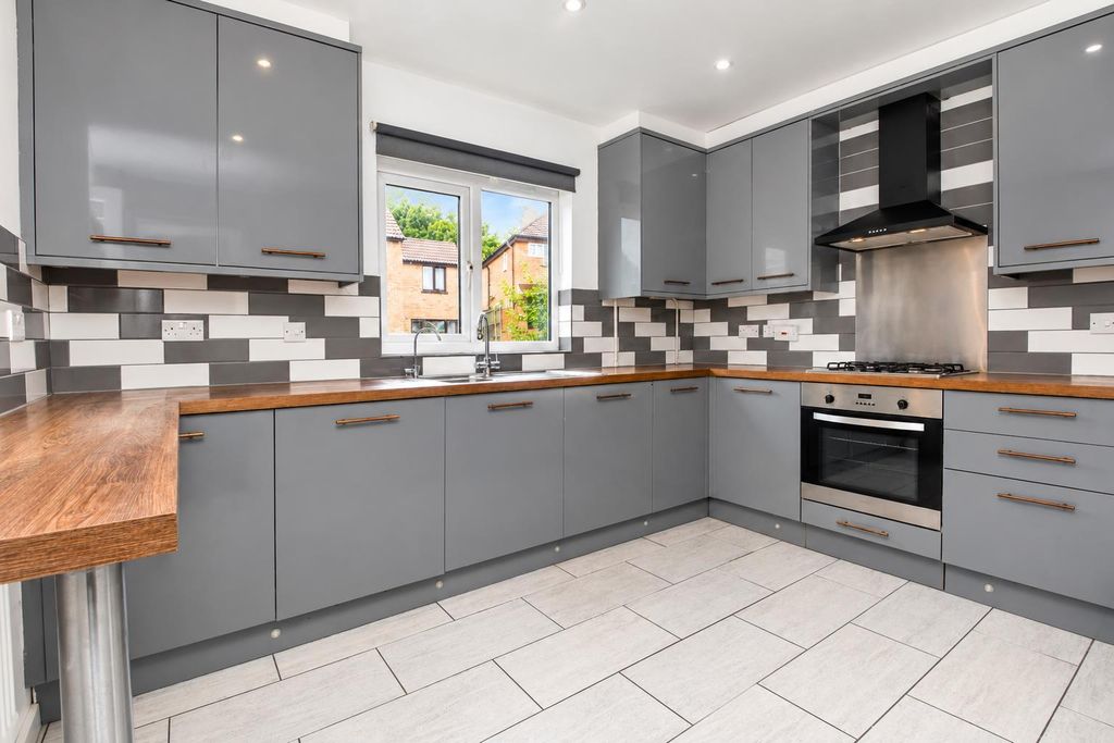 Property photo 2 of 16 3.Png