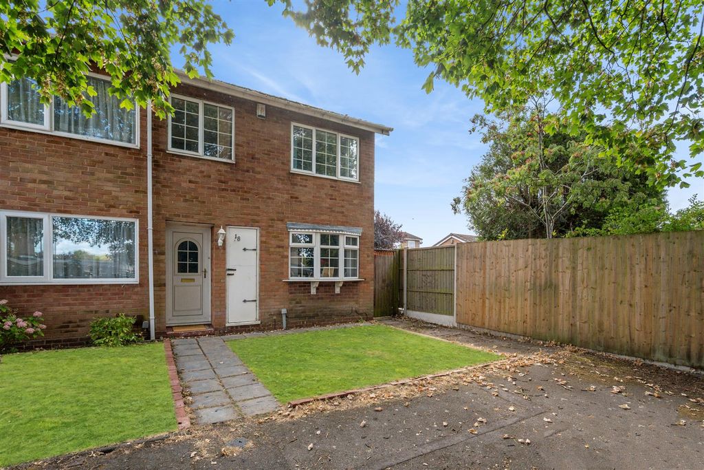 Property photo 1 of 15 18 Stockwell Rise_15.Jpg