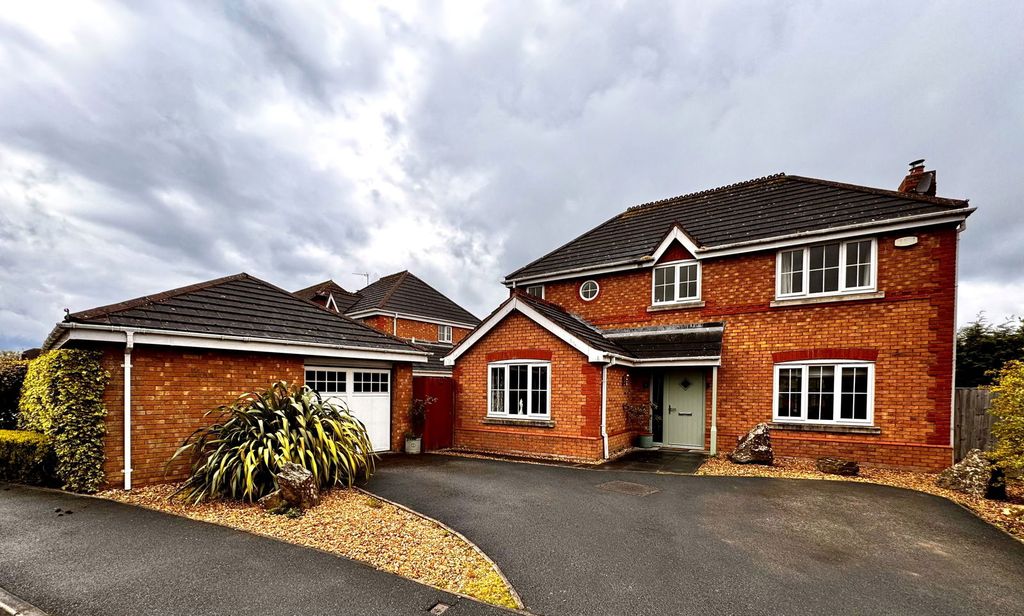 Property photo 1 of 22