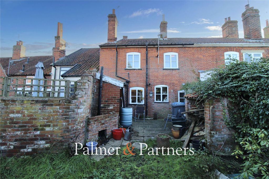 Property photo 2 of 11 Picture No. 14
