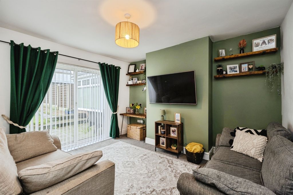 Property photo 3 of 14