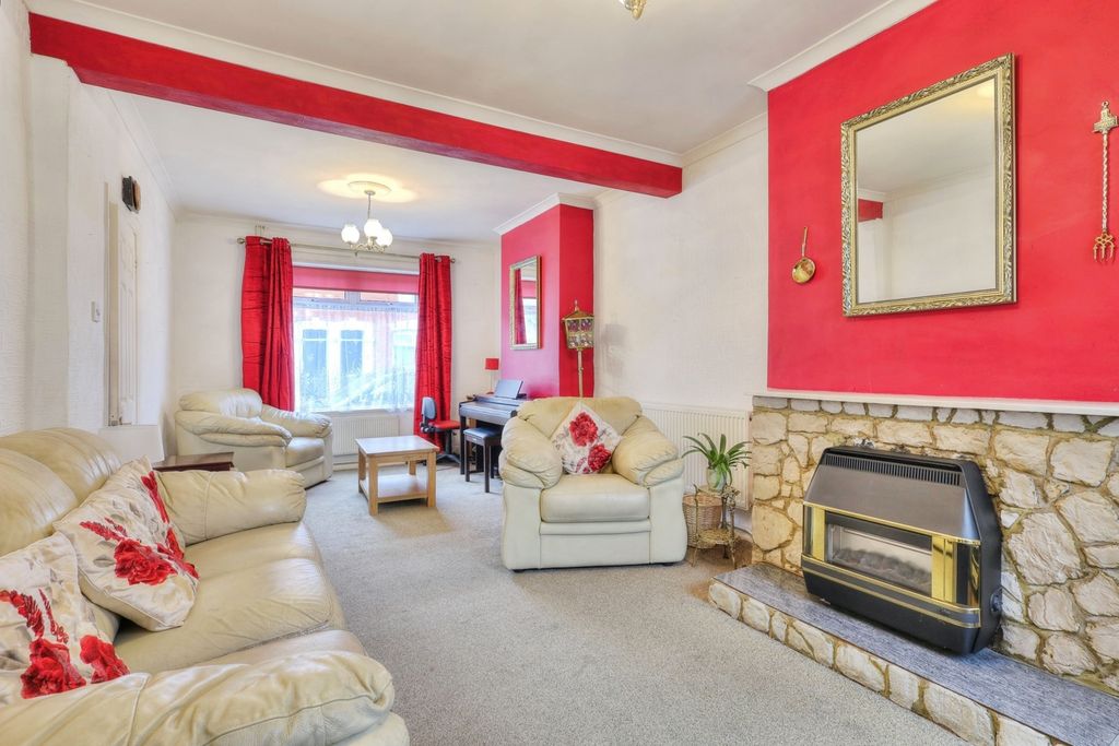 Property photo 2 of 14 Living Room