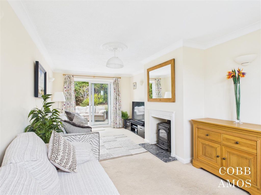 Property photo 3 of 23 Cam02803G0-Pr0219-Still015.Jpg