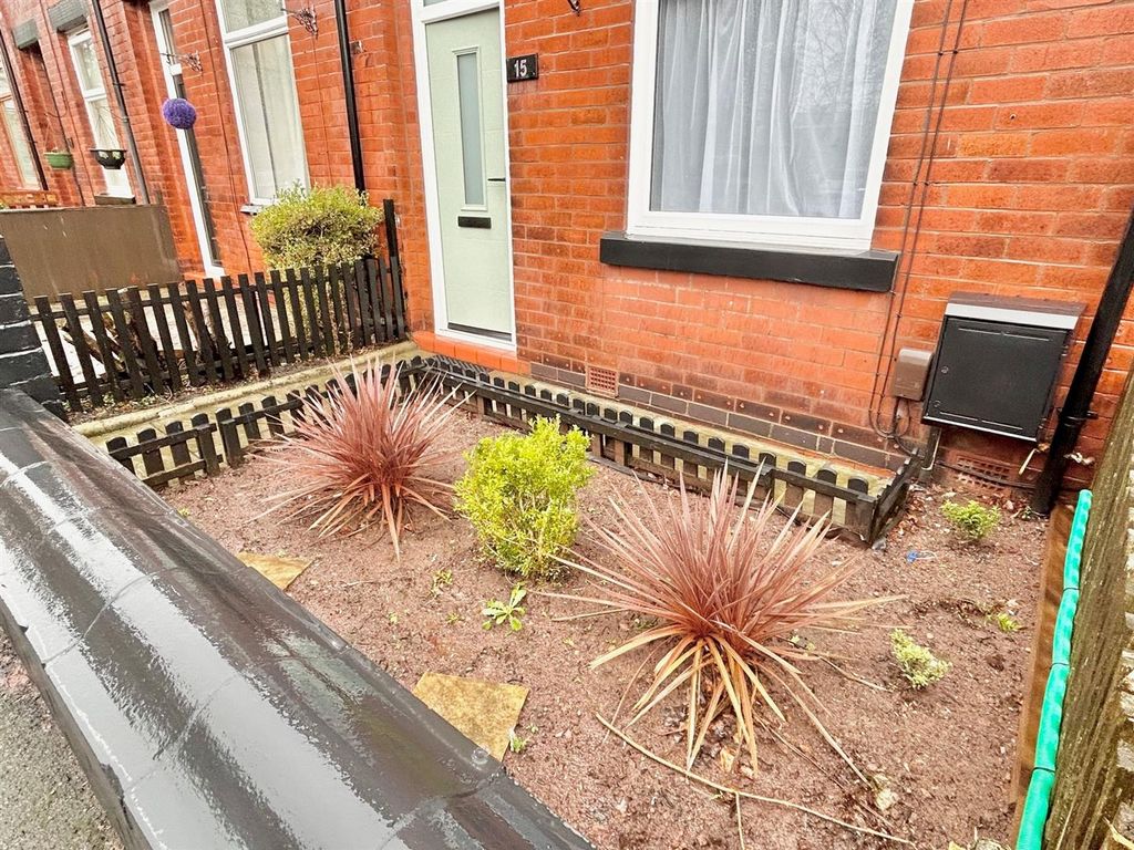 Property photo 2 of 11 Front 2.Jpg