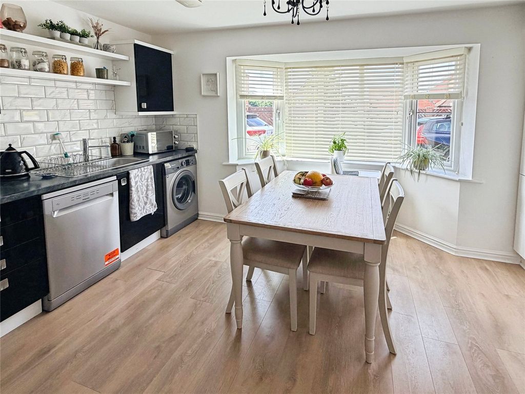 Property photo 2 of 13 Breakfast Kitchen