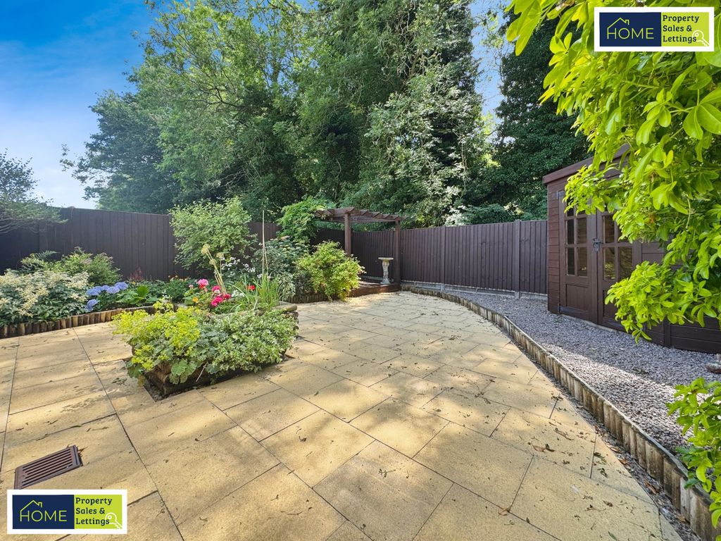 Property photo 2 of 18 Alan Close, Rushey Mead, Leicester, Le4 7Qw