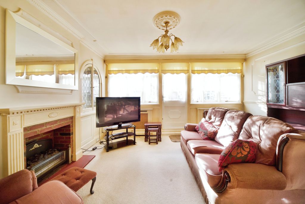 Property photo 3 of 17 Photography