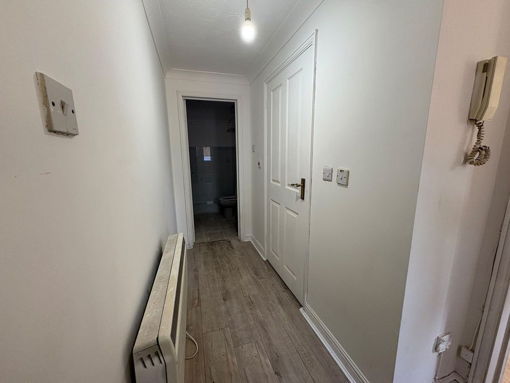 Property photo 3 of 3
