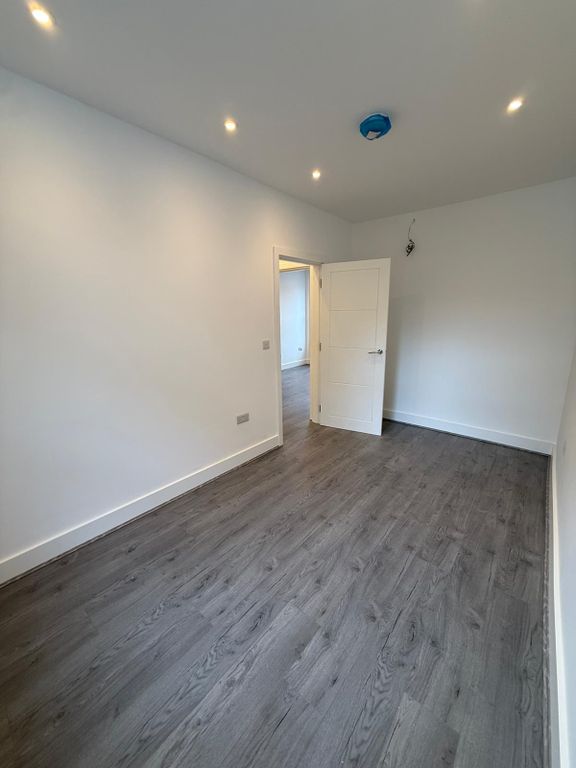 Property photo 1 of 3
