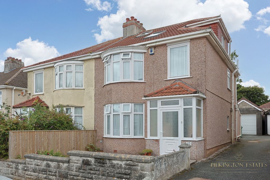 Property photo 1 of 18 4357411