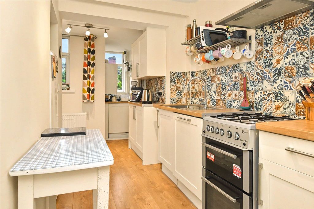 Property photo 2 of 11 Picture 2