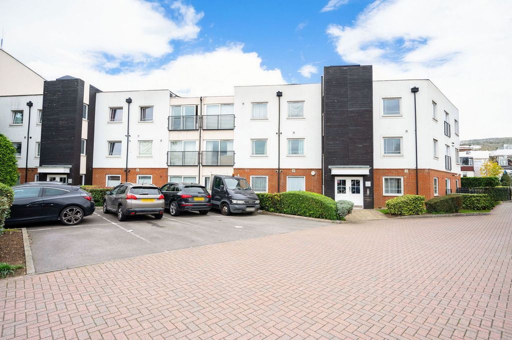 Property photo 1 of 14